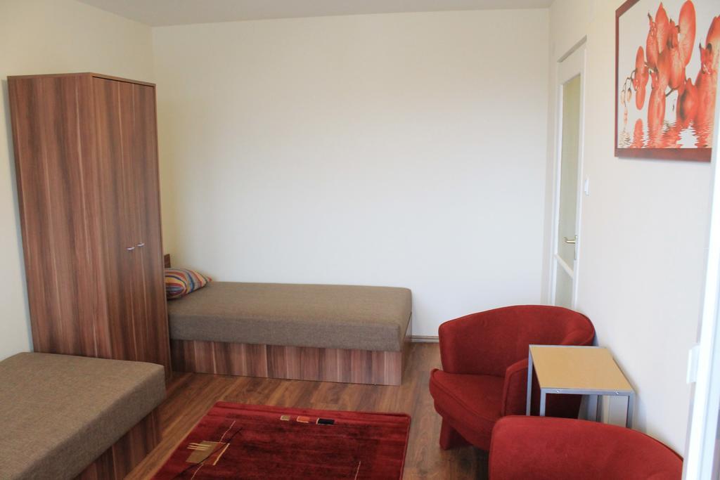 Louis Apartment บูดาเปสต์ ภายนอก รูปภาพ