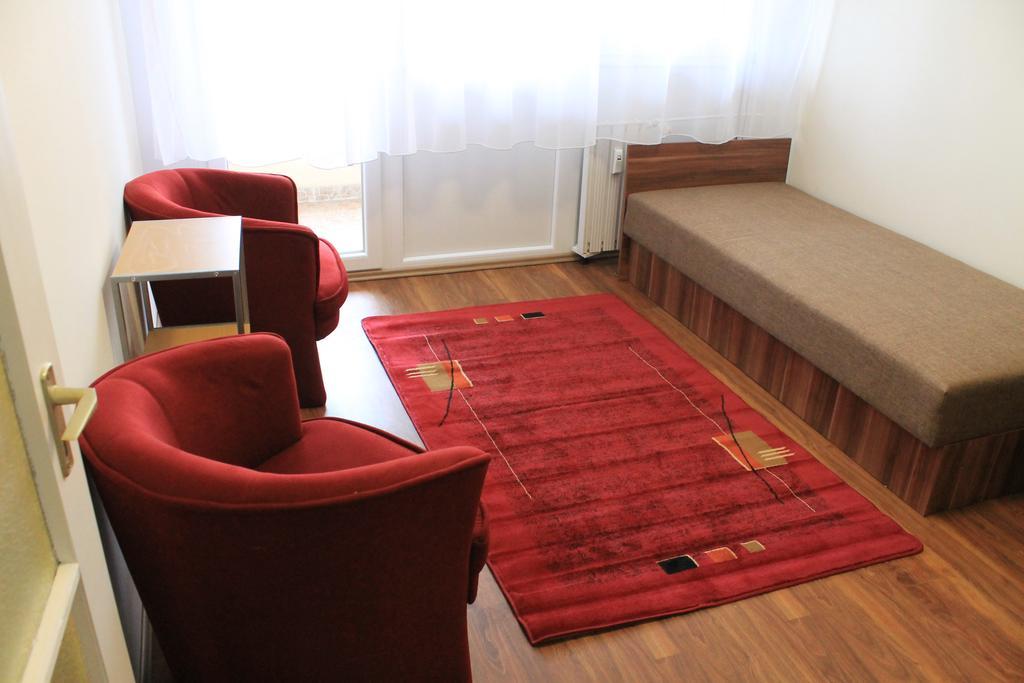 Louis Apartment บูดาเปสต์ ภายนอก รูปภาพ